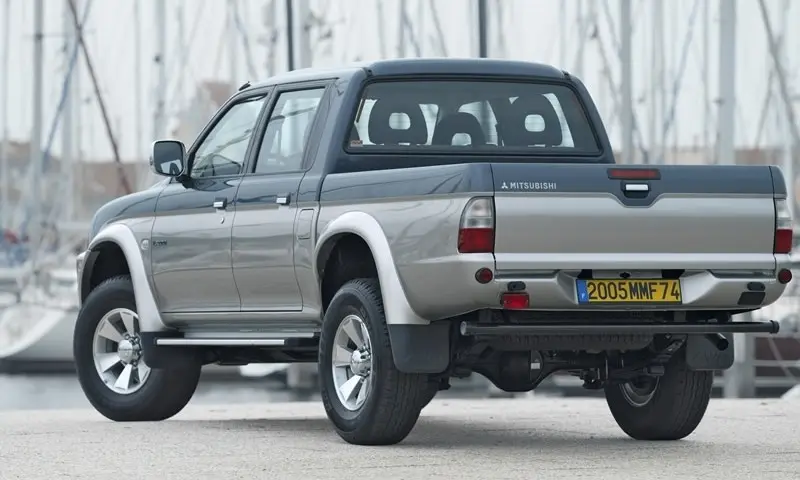 Mitsubishi L 200 L 200 2.5 TD 4x4 GL 3