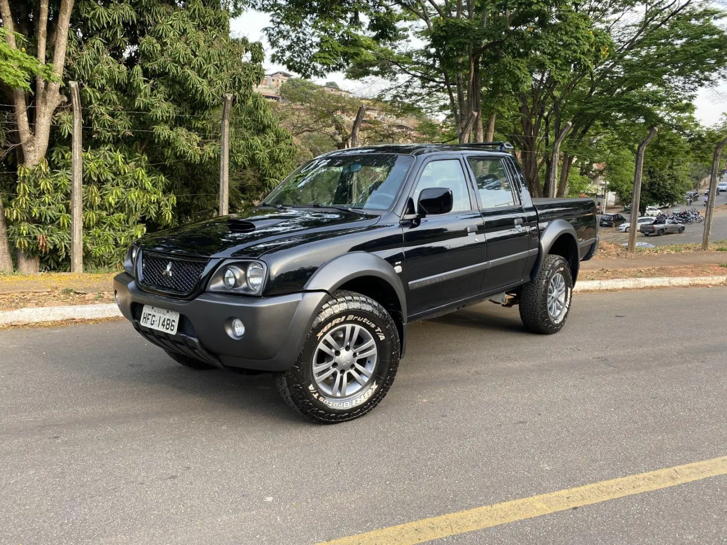 Mitsubishi L 200 L 200 2.5 TD 4x4 GL 5