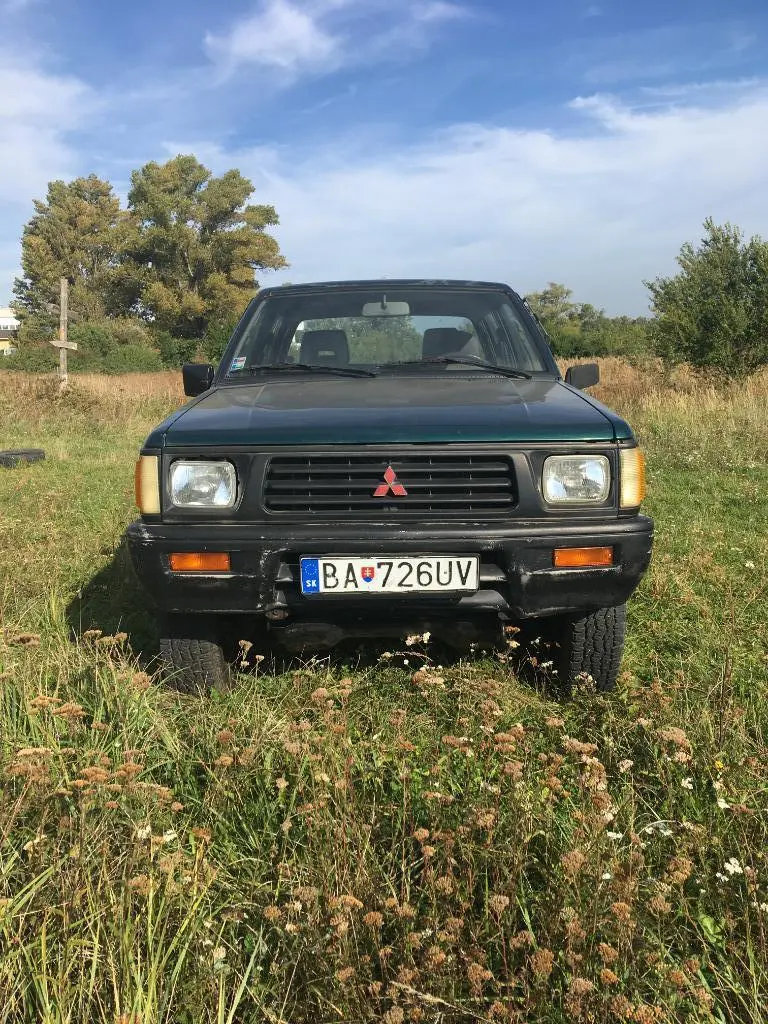 Mitsubishi L 200 L 200 2.5 TD 4x4 GLS AC 4