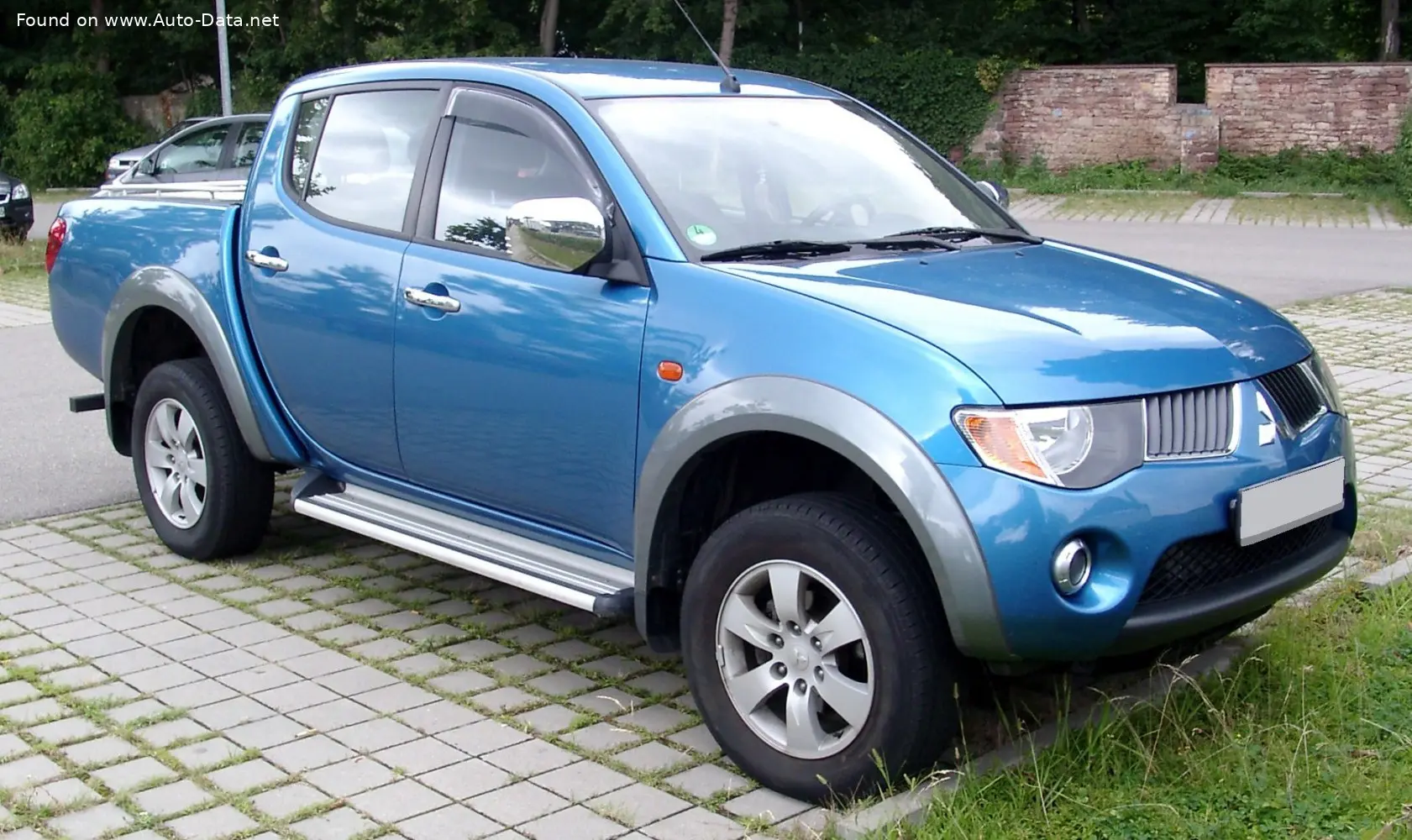 Mitsubishi L 200 L 200 2.5 TD 4x4 Intense HP 4