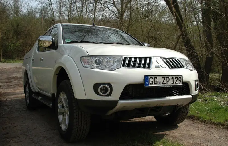 Mitsubishi L 200 L 200 2.5 TDI 4x2 Invite 1