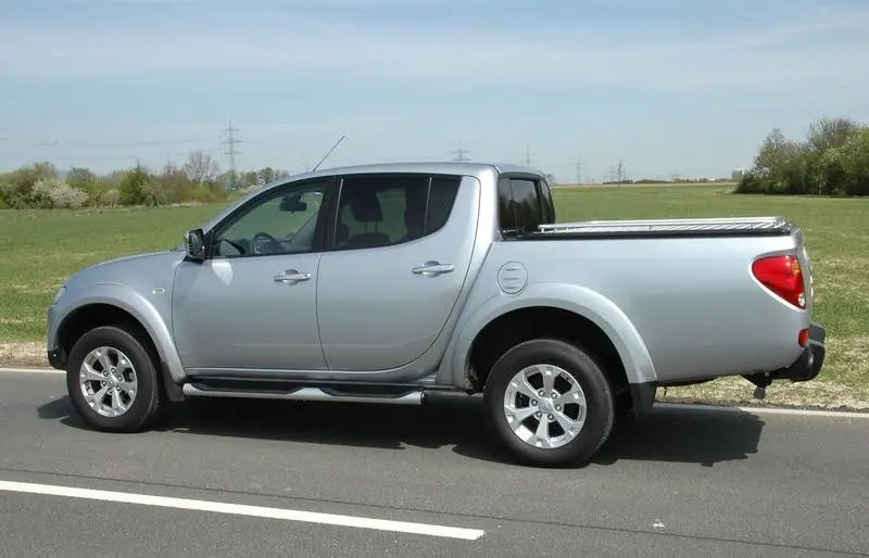 Mitsubishi L 200 L 200 2.5 TDI 4x2 Inform 6
