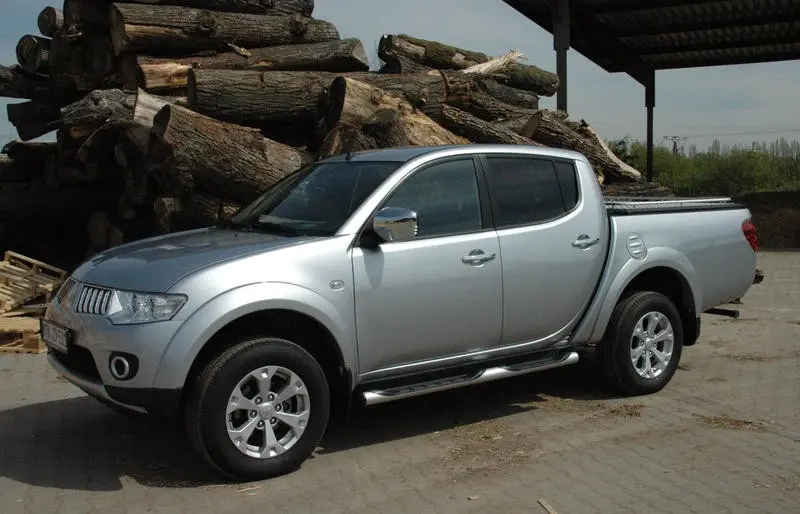 Mitsubishi L 200 L 200 2.5 TDI 4x2 Inform 6