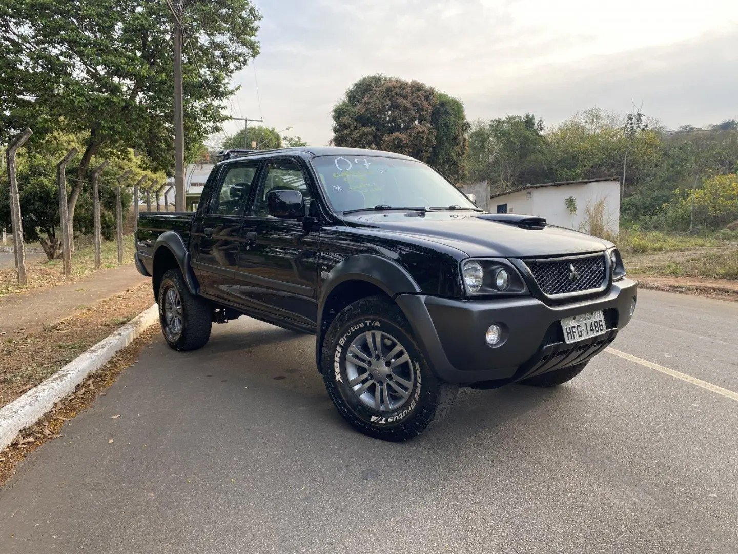 Mitsubishi L 200 L 200 2.5 TDI 4x4 Intense 7
