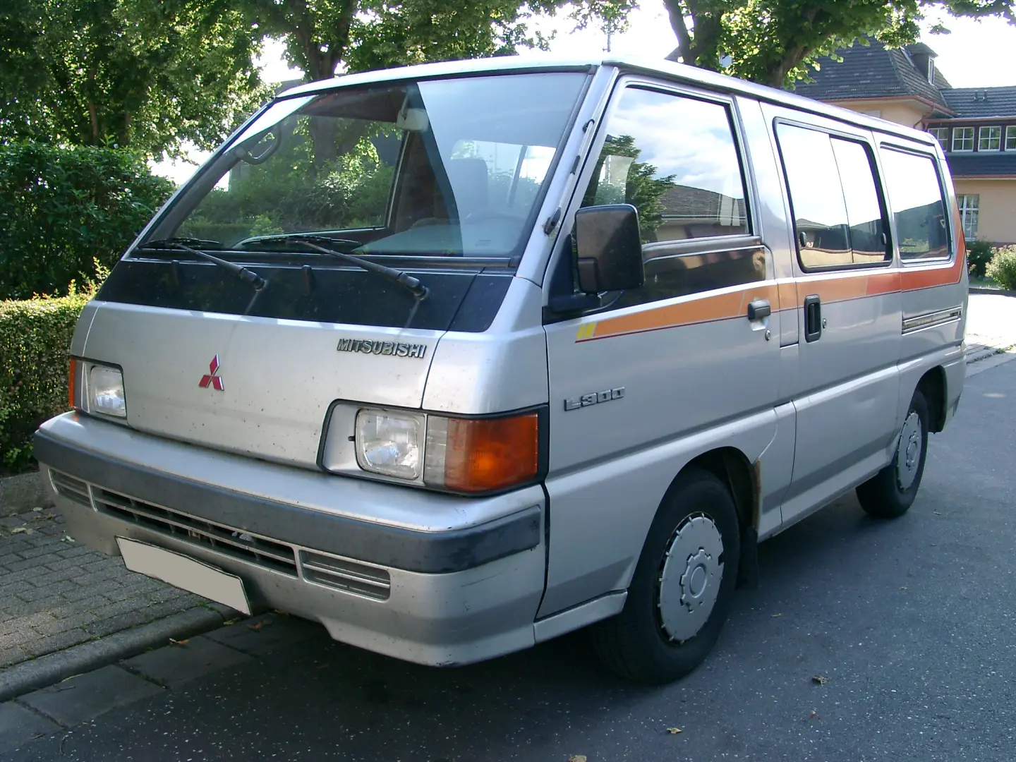 Mitsubishi L 300 L 300 2.0 Transporter 6