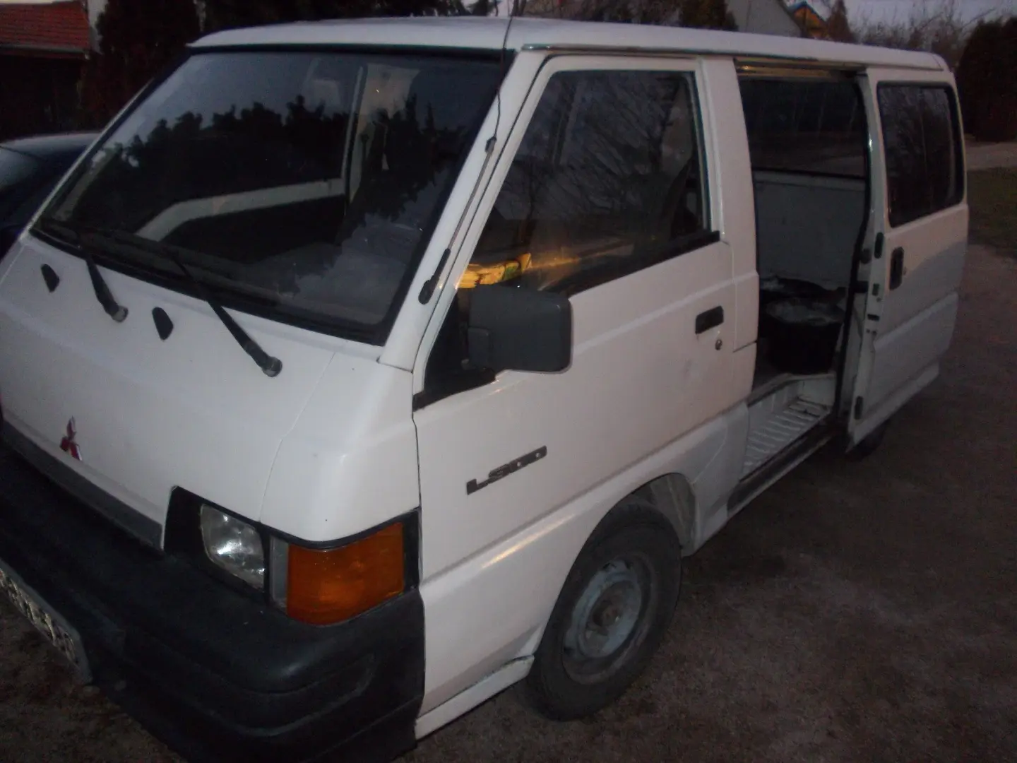 Mitsubishi L 300 L 300 2.5 TD 3
