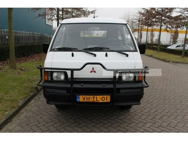 Mitsubishi L 300 L 300 2.5 TD 1