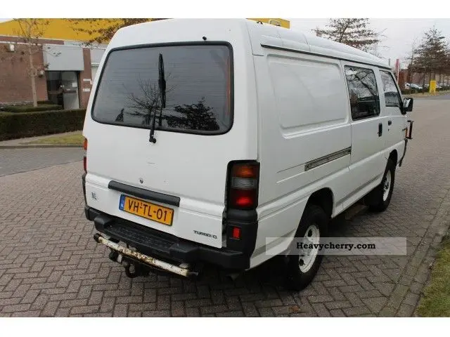 Mitsubishi L 300 L 300 2.5 TD 2