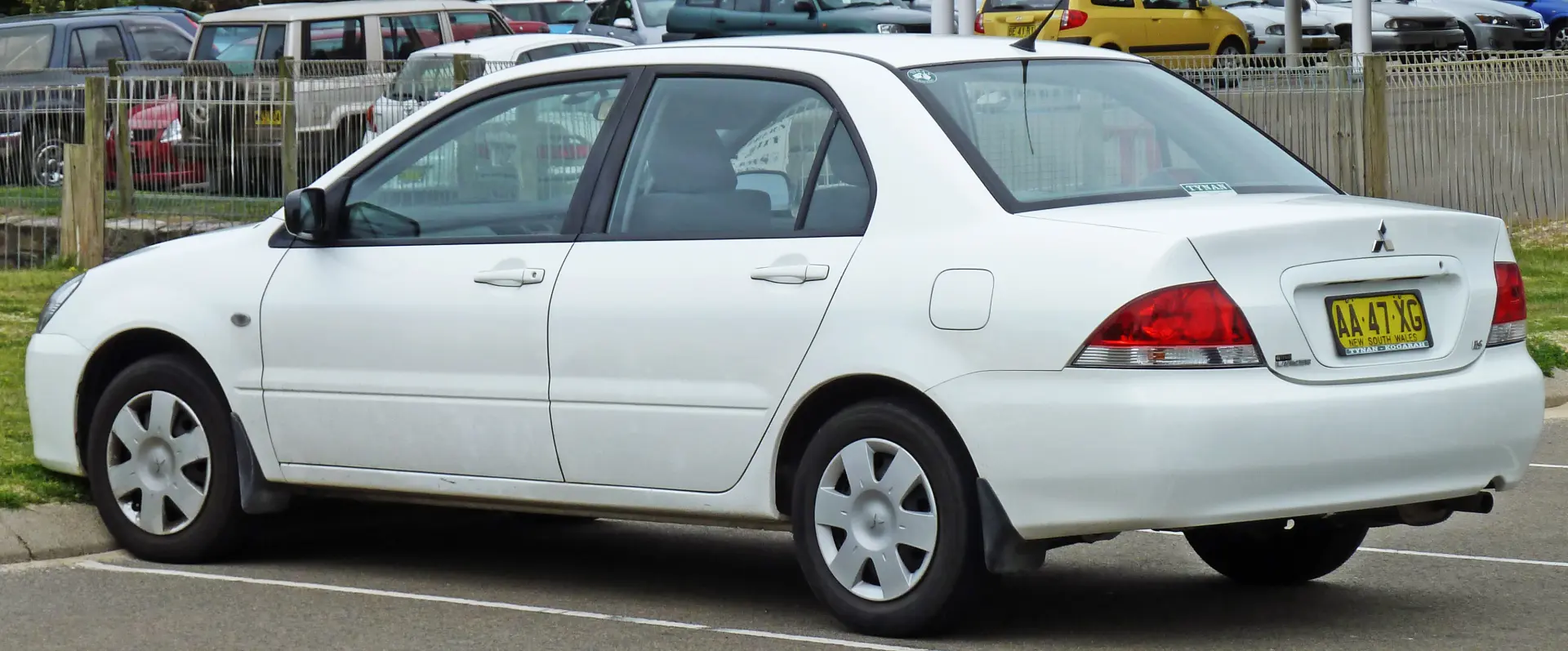 Mitsubishi Lancer Lancer 1.3 Comfort 0