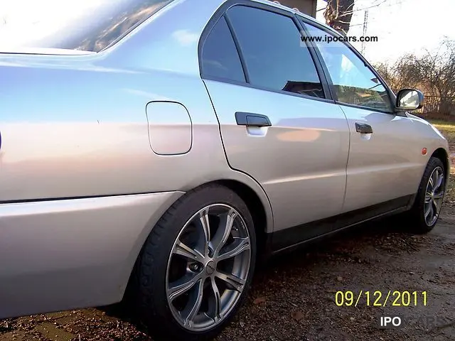 Mitsubishi Lancer Lancer 1.3 GL 2