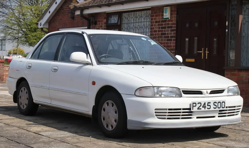 Mitsubishi Lancer Lancer 1.3 GLX 1