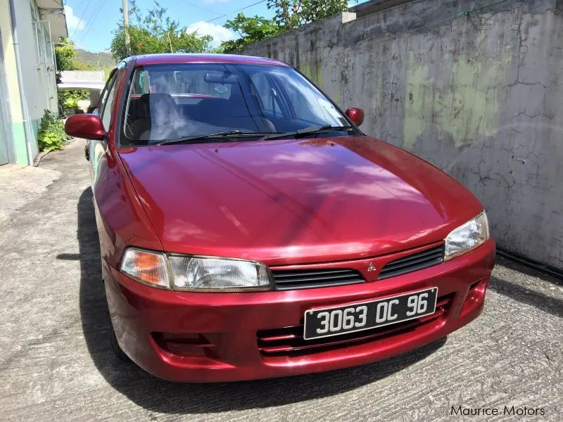 Mitsubishi Lancer Lancer 1.3 GLX 4