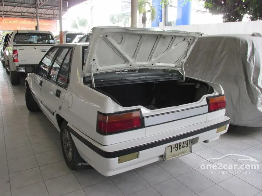 Mitsubishi Lancer Lancer 1300 GL 2
