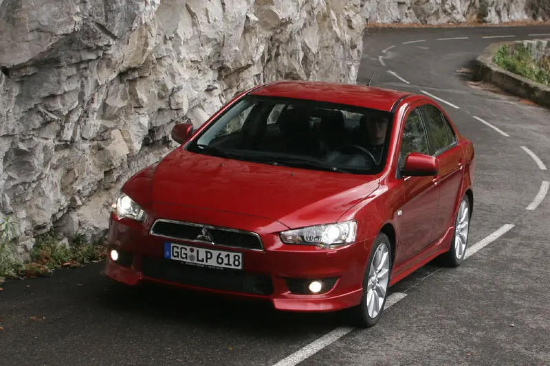 Mitsubishi Lancer Lancer 1.5 Invite 5