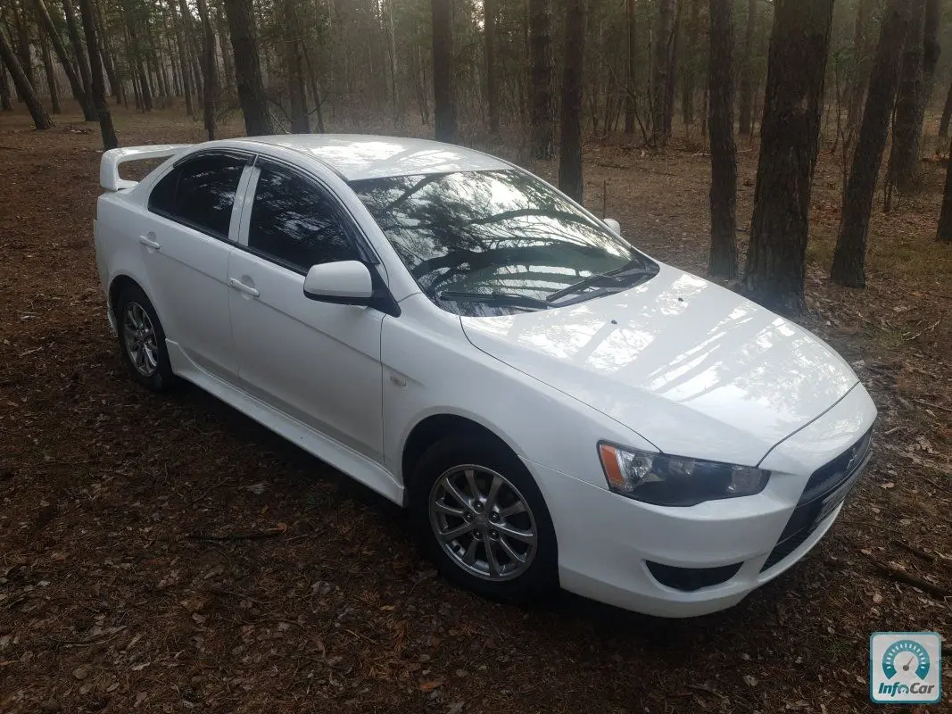 Mitsubishi Lancer Lancer 1.6 Invite 3