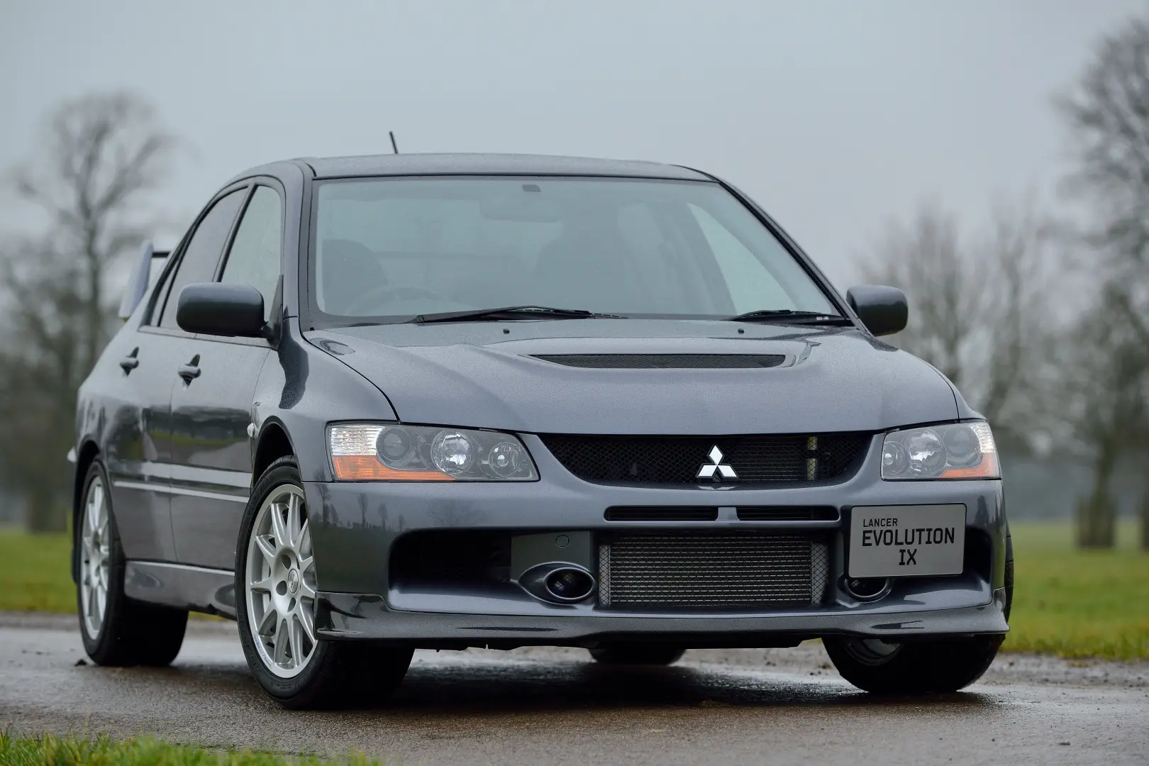 Mitsubishi Lancer Lancer 2.0 Evo IX 4