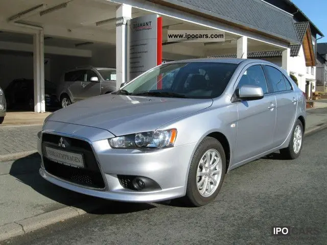 Mitsubishi Lancer Lancer Sportback 1.6 Invite 2