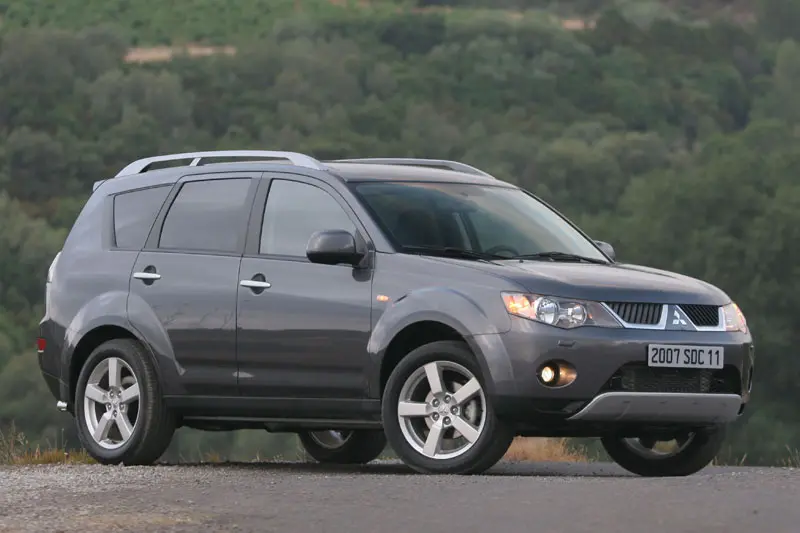 Mitsubishi Outlander Outlander 2.0 DI-D 1