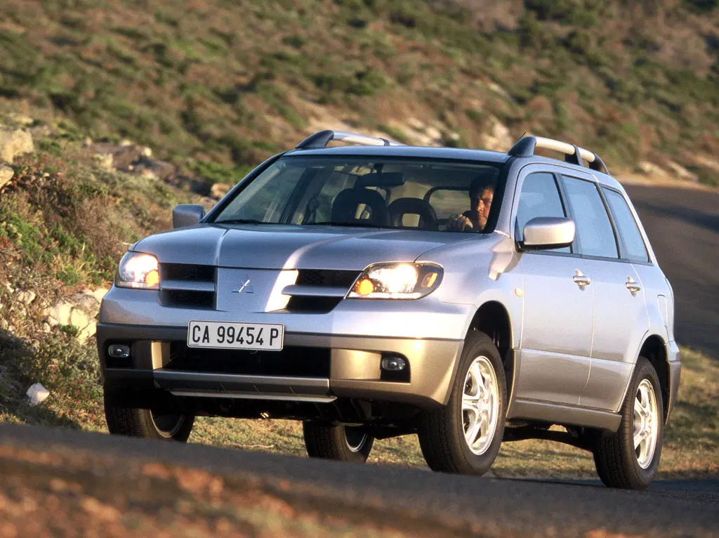 Mitsubishi Outlander Outlander 2.0 4WD Sport 6