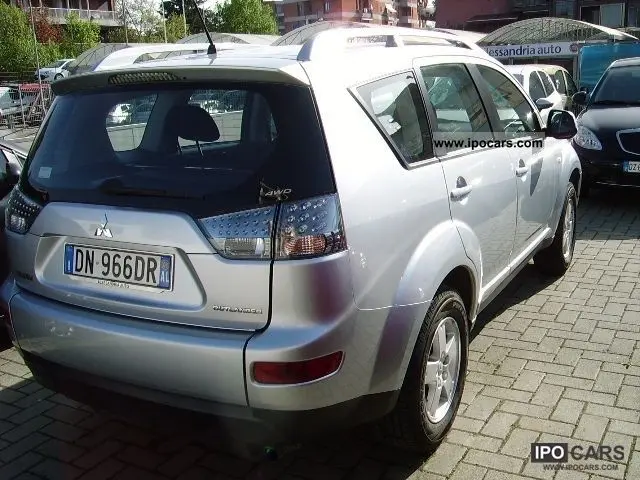 Mitsubishi Outlander Outlander 2.0 DI-D 3