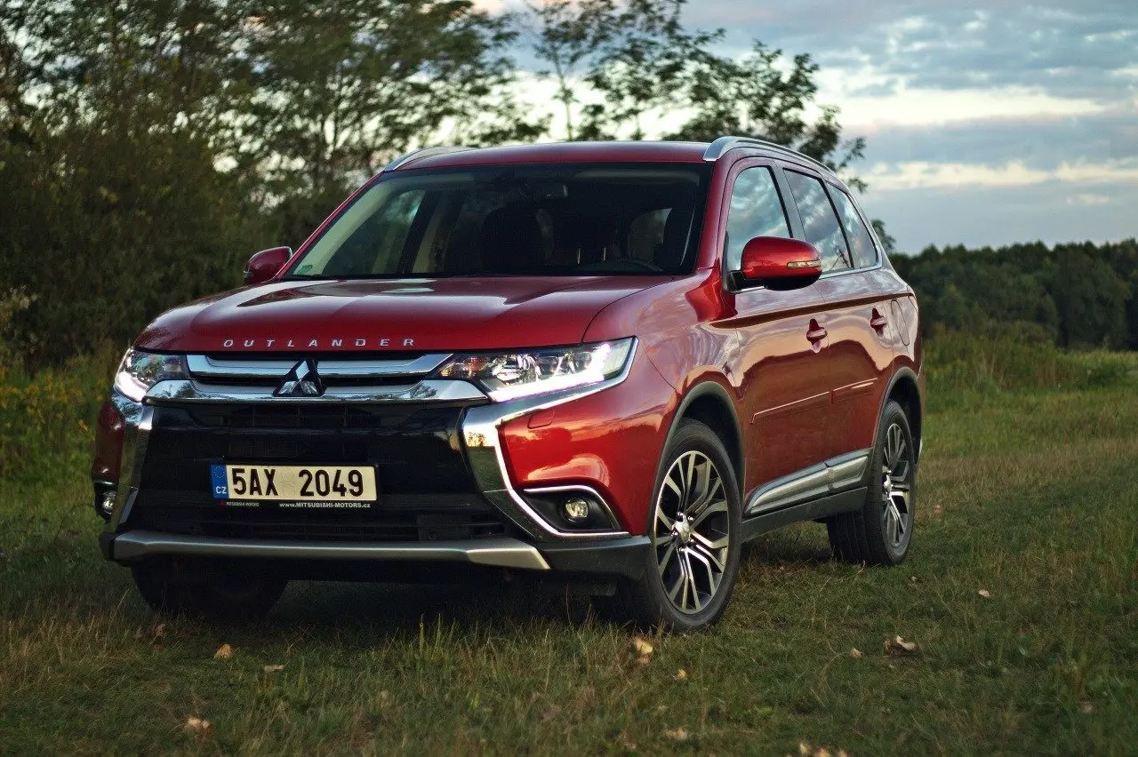 Mitsubishi Outlander Outlander 2.0 MIVEC 4x4 Instyle CVT 1