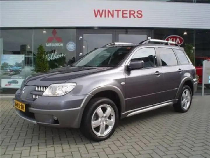 Mitsubishi Outlander Outlander 2.4 Intense Lux 6