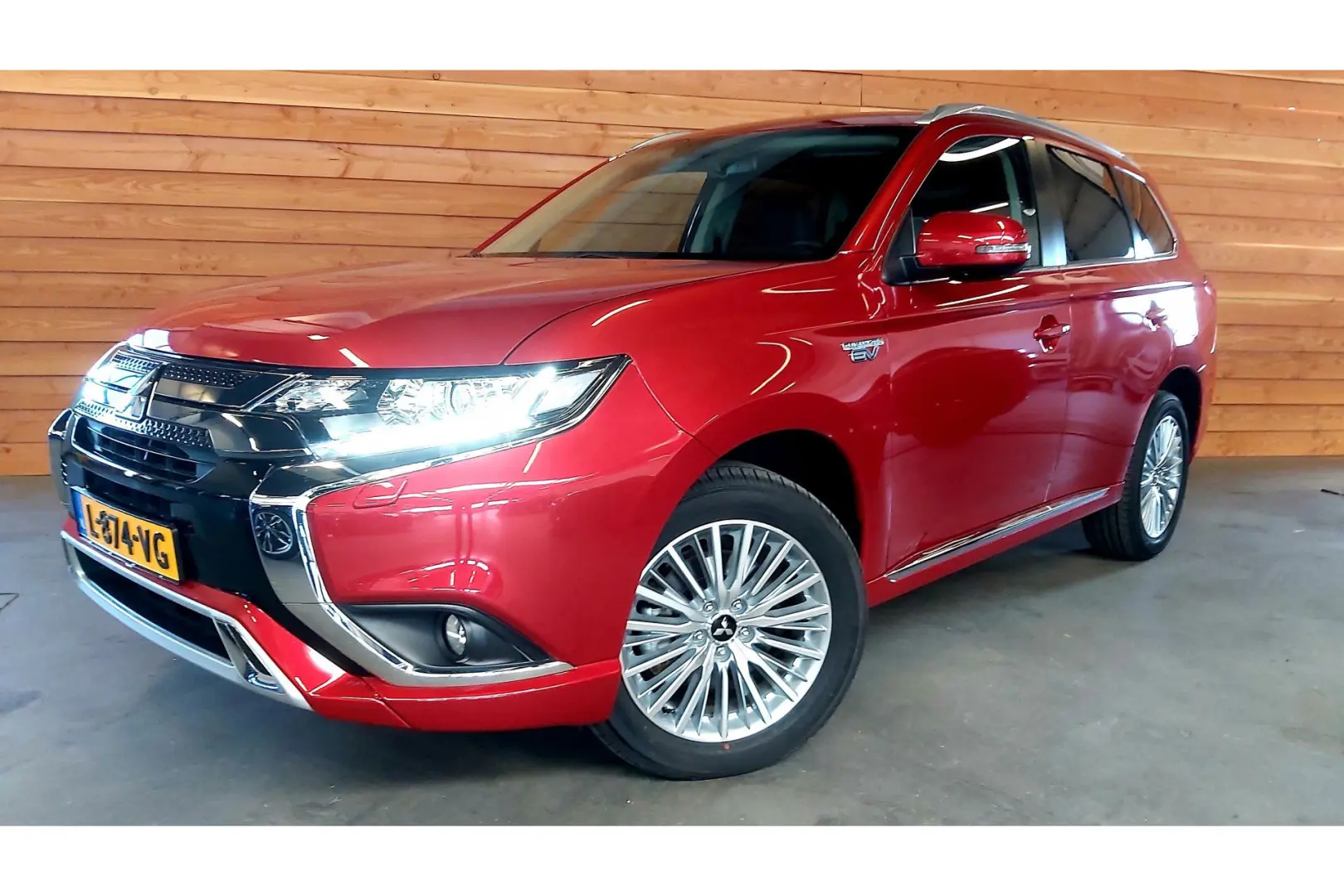 Mitsubishi Outlander Outlander 2.4 Intense Lux 4