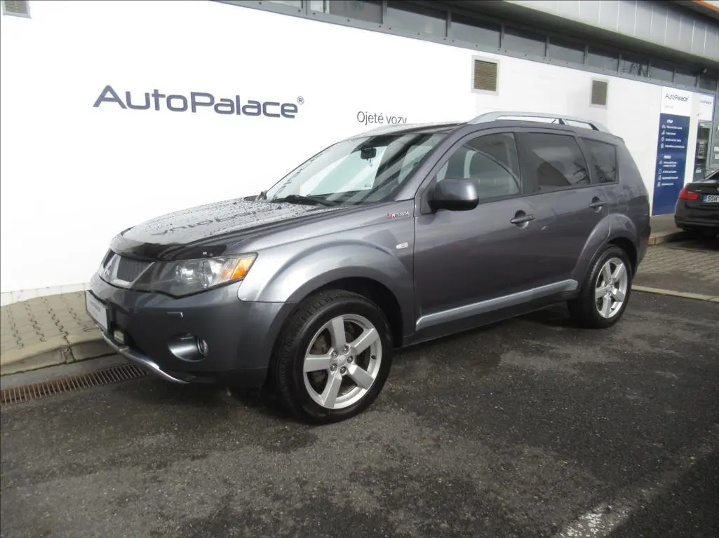 Mitsubishi Outlander Outlander 2.4 Invite CVT 3