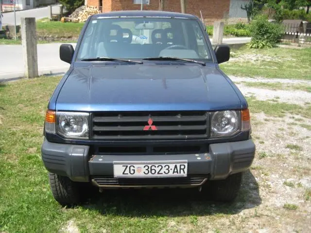 Mitsubishi Pajero Pajero 2.5 TD GL 5