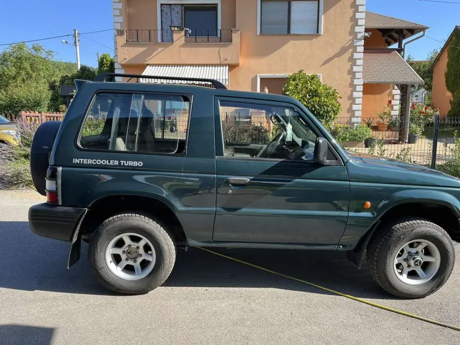 Mitsubishi Pajero Pajero 2.5 TD GL 3