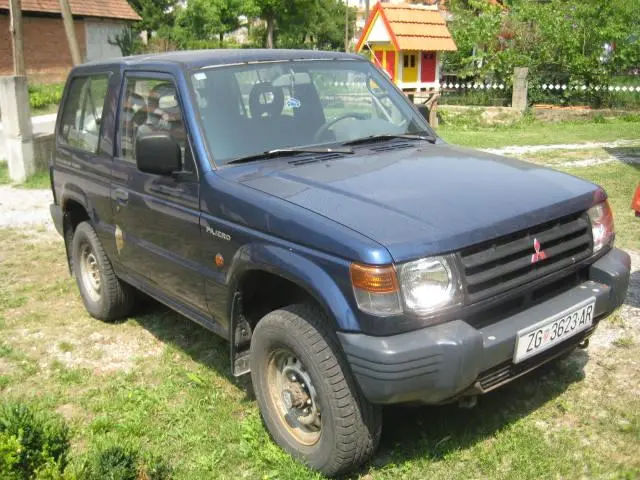Mitsubishi Pajero Pajero 2.5 TD GL 5