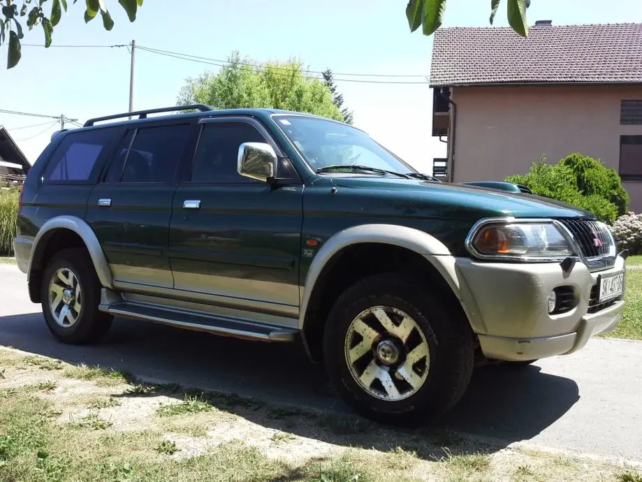 Mitsubishi Pajero Pajero 2.5 TD GL 4