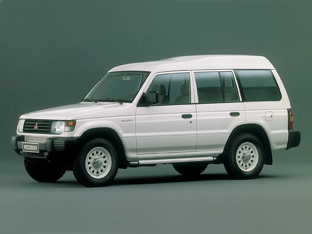 Mitsubishi Pajero Pajero 2.5 TD Wagon GLS 6