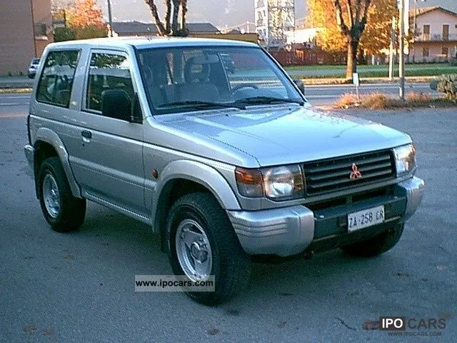 Mitsubishi Pajero Pajero 2.5 TD Wagon GLX 6