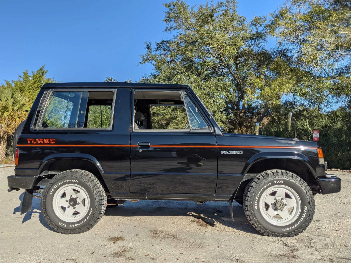 Mitsubishi Pajero Pajero 2.6 6