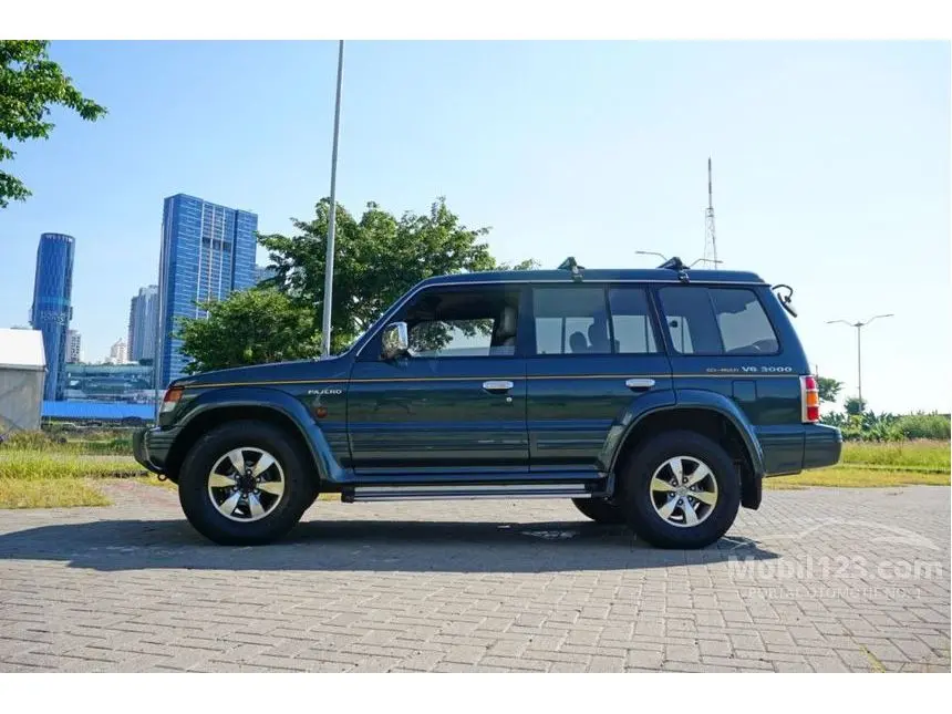 Mitsubishi Pajero Pajero 3.0 V6 24V Wagon GLS 4