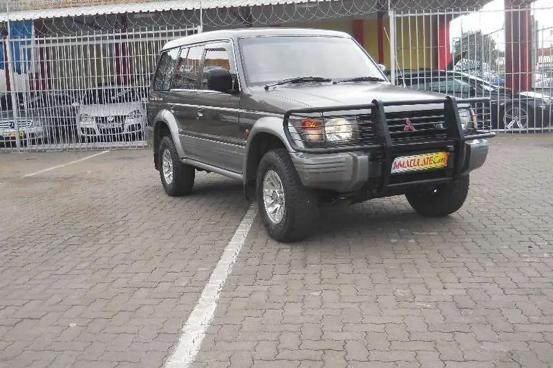 Mitsubishi Pajero Pajero 3.0 V6 Wagon GLS 5