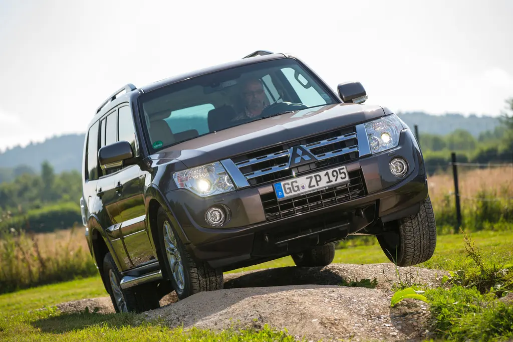 Mitsubishi Pajero Pajero 3.2 DI-D Instyle 2