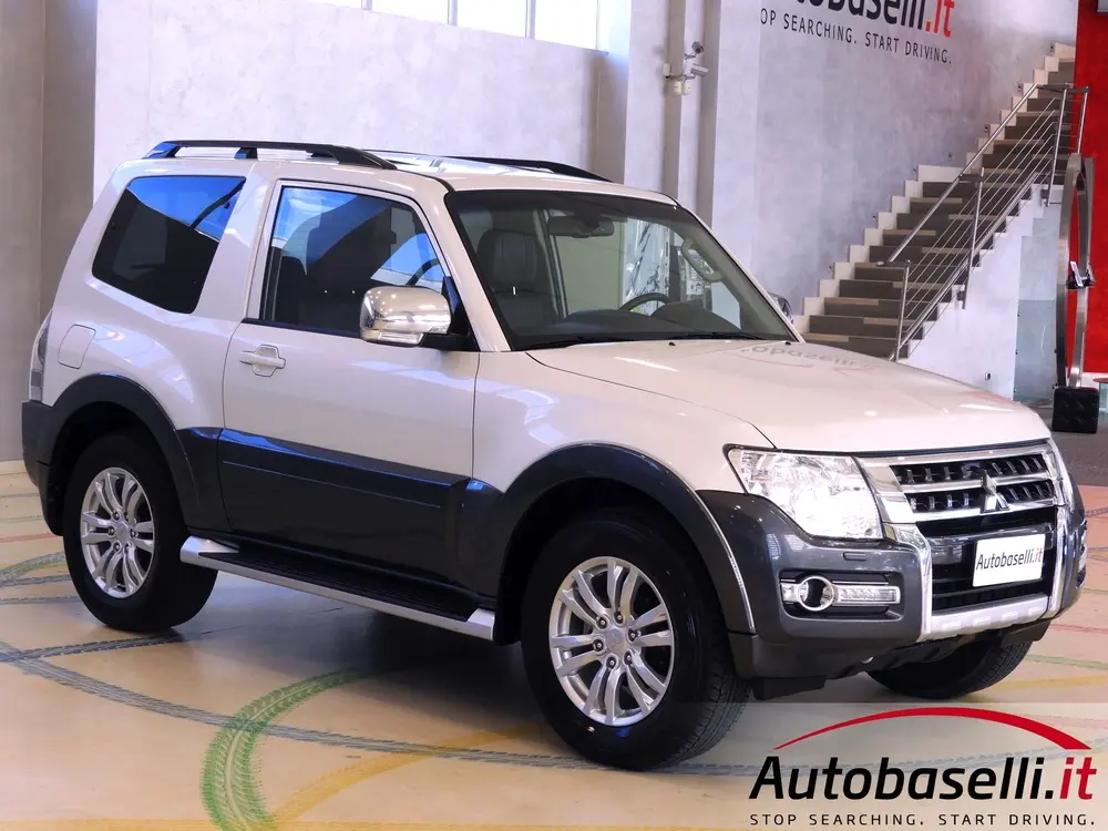 Mitsubishi Pajero Pajero 3.2 DI-D Instyle 6