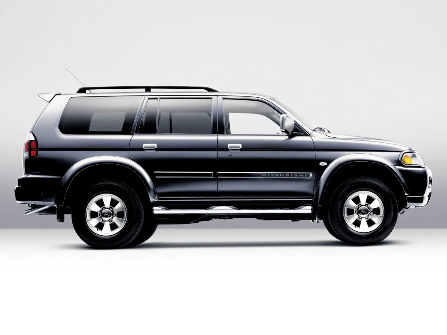 Mitsubishi Pajero Pajero 3.2 DI Dakar 6