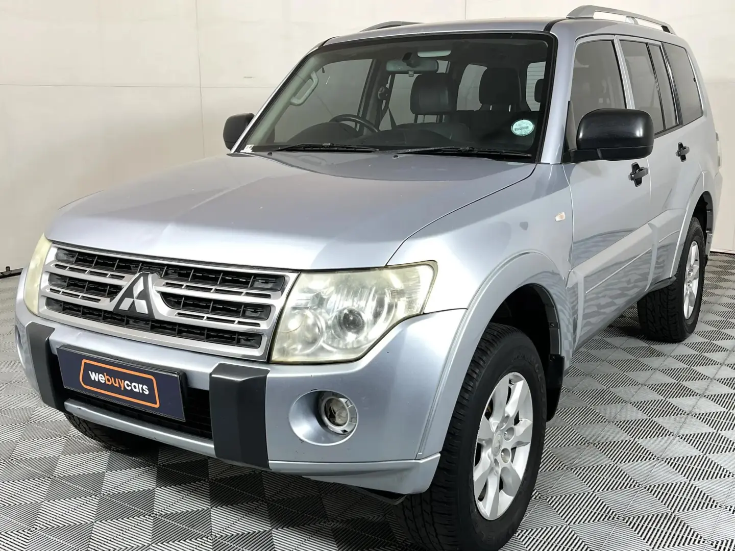 Mitsubishi Pajero Pajero 3.2 DI GLX 2