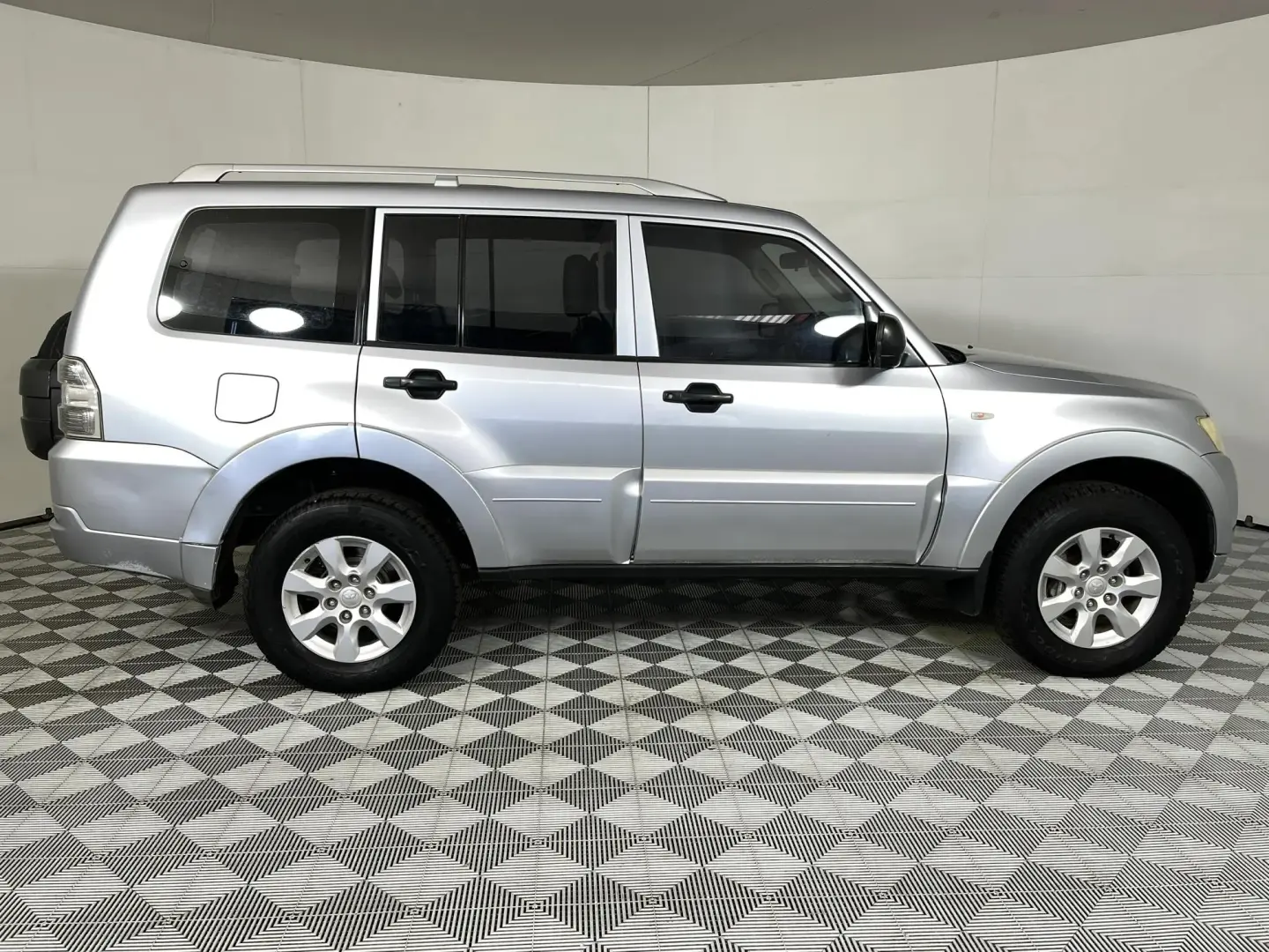 Mitsubishi Pajero Pajero 3.2 DI GLX 3