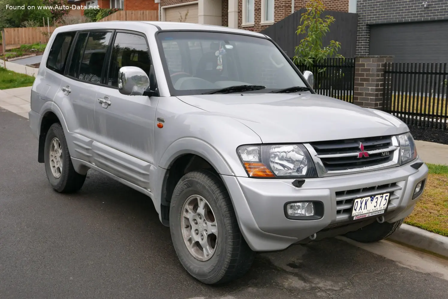 Mitsubishi Pajero Pajero 3.5 GDI GLS 1