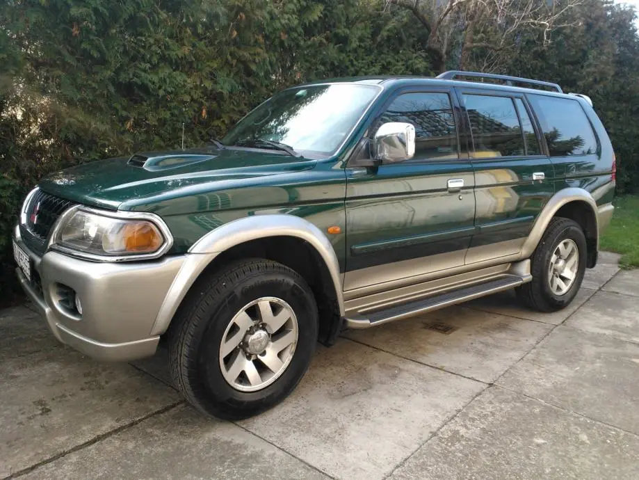 Mitsubishi Pajero Pajero Sport 2.5 TD Wagon GLX 4