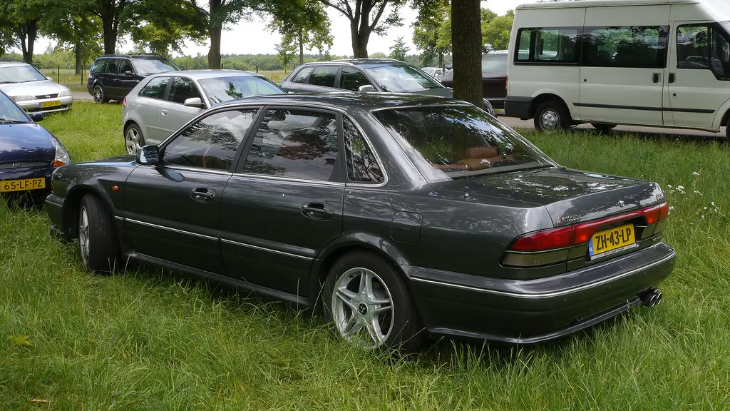 Mitsubishi Sigma Sigma 3.0 V6 6