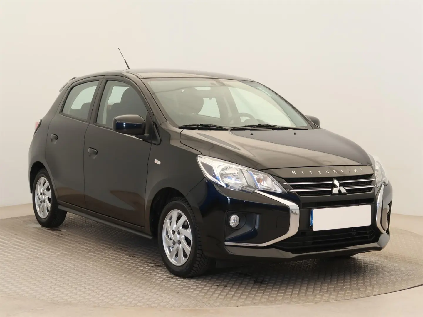 Mitsubishi Space Star Space Star 1.2 Intense CVT 3