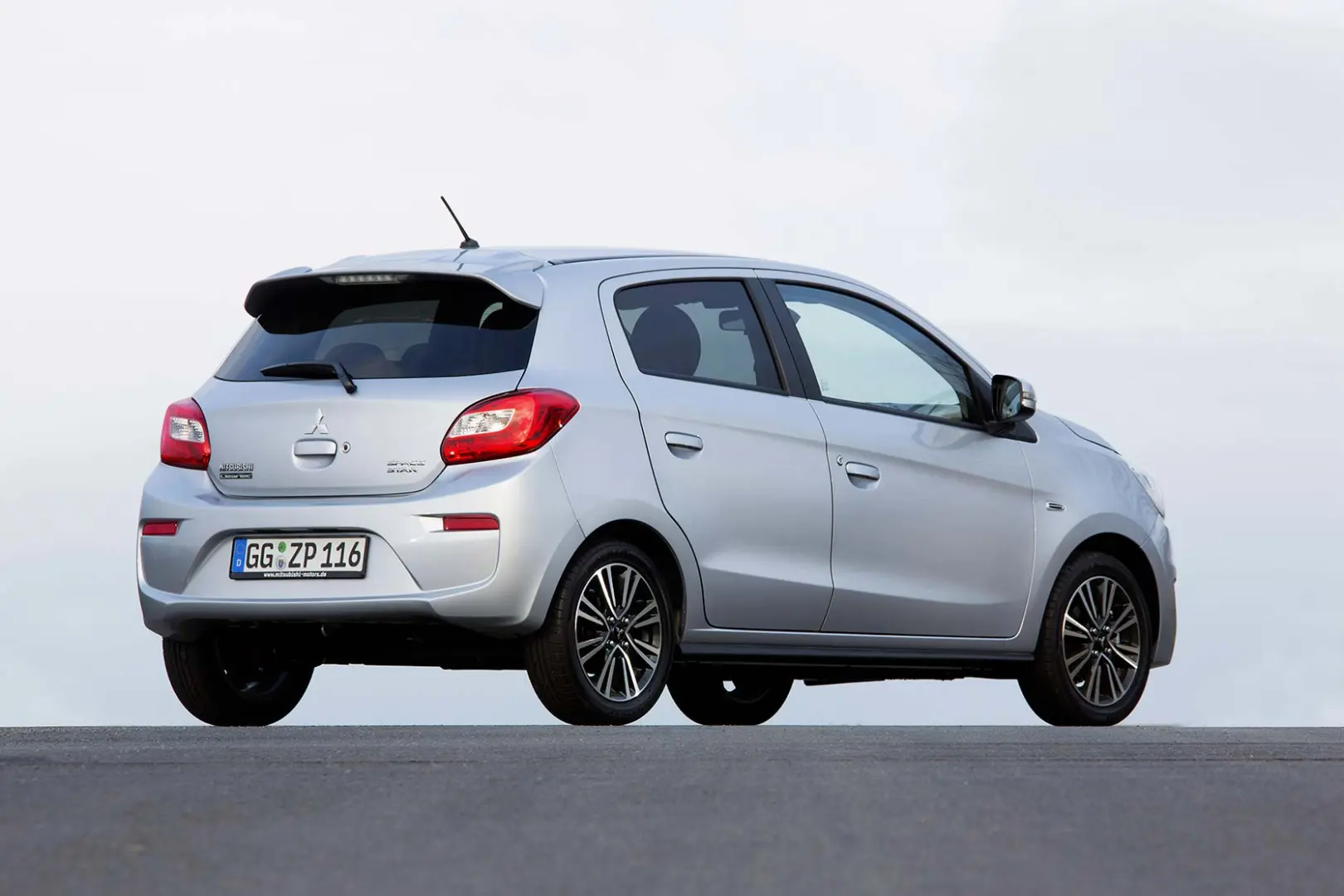 Mitsubishi Space Star Space Star 1.2 MIVEC Intense CVT 5