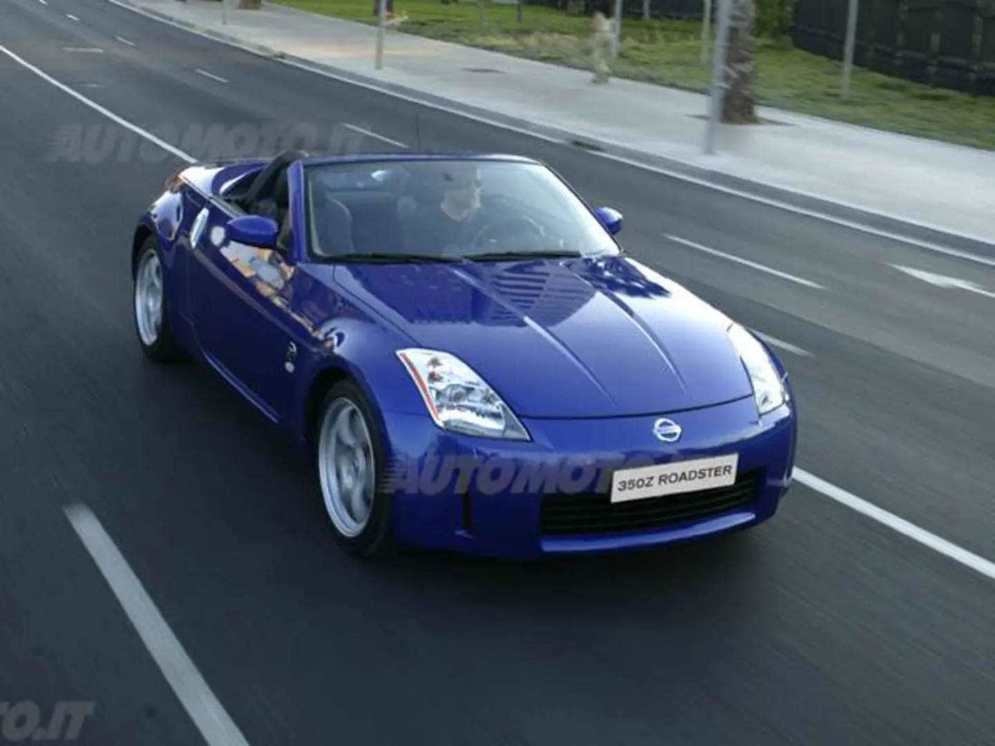 Nissan  350Z 3.5 V6 1