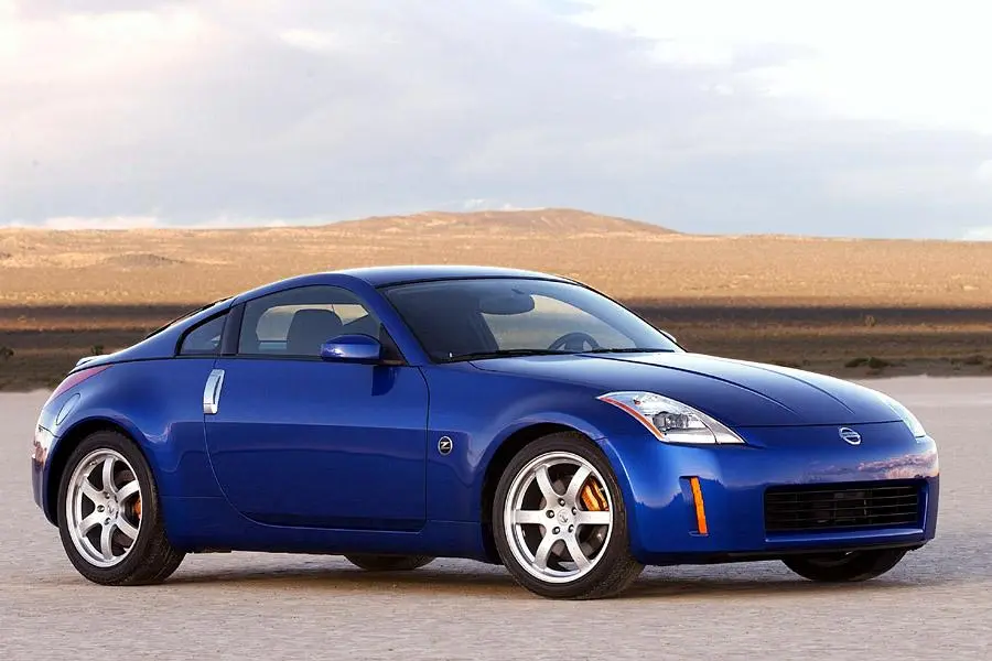 Nissan  350Z 3.5 V6 Base 5