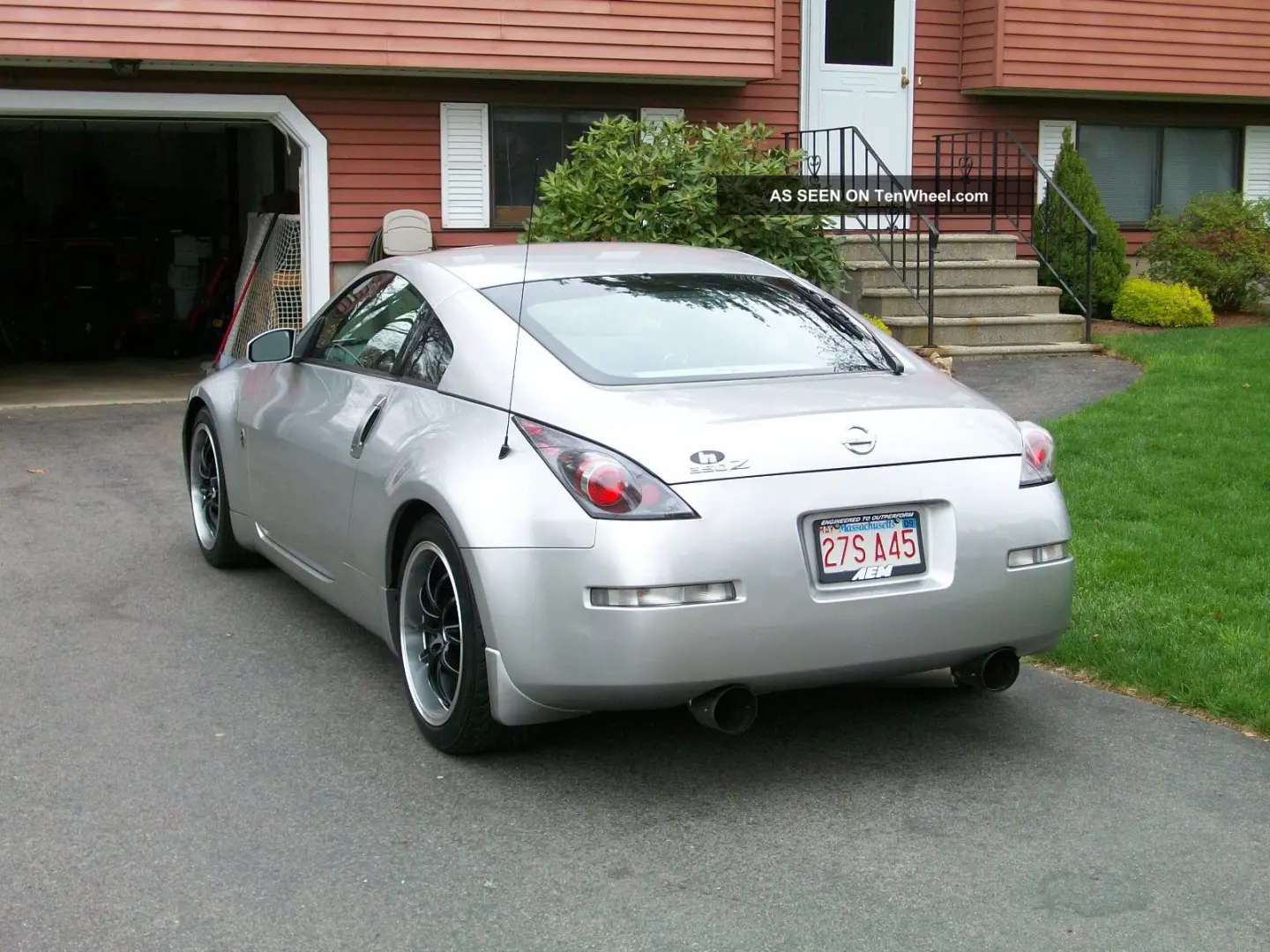 Nissan  350Z 3.5 V6 Base 5